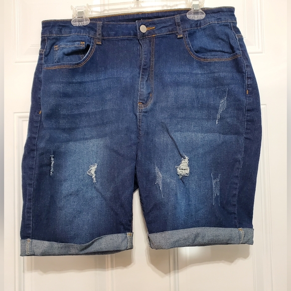 SHEIN Curve Ripped Jean Shorts size 2XL - Picture 8 of 14